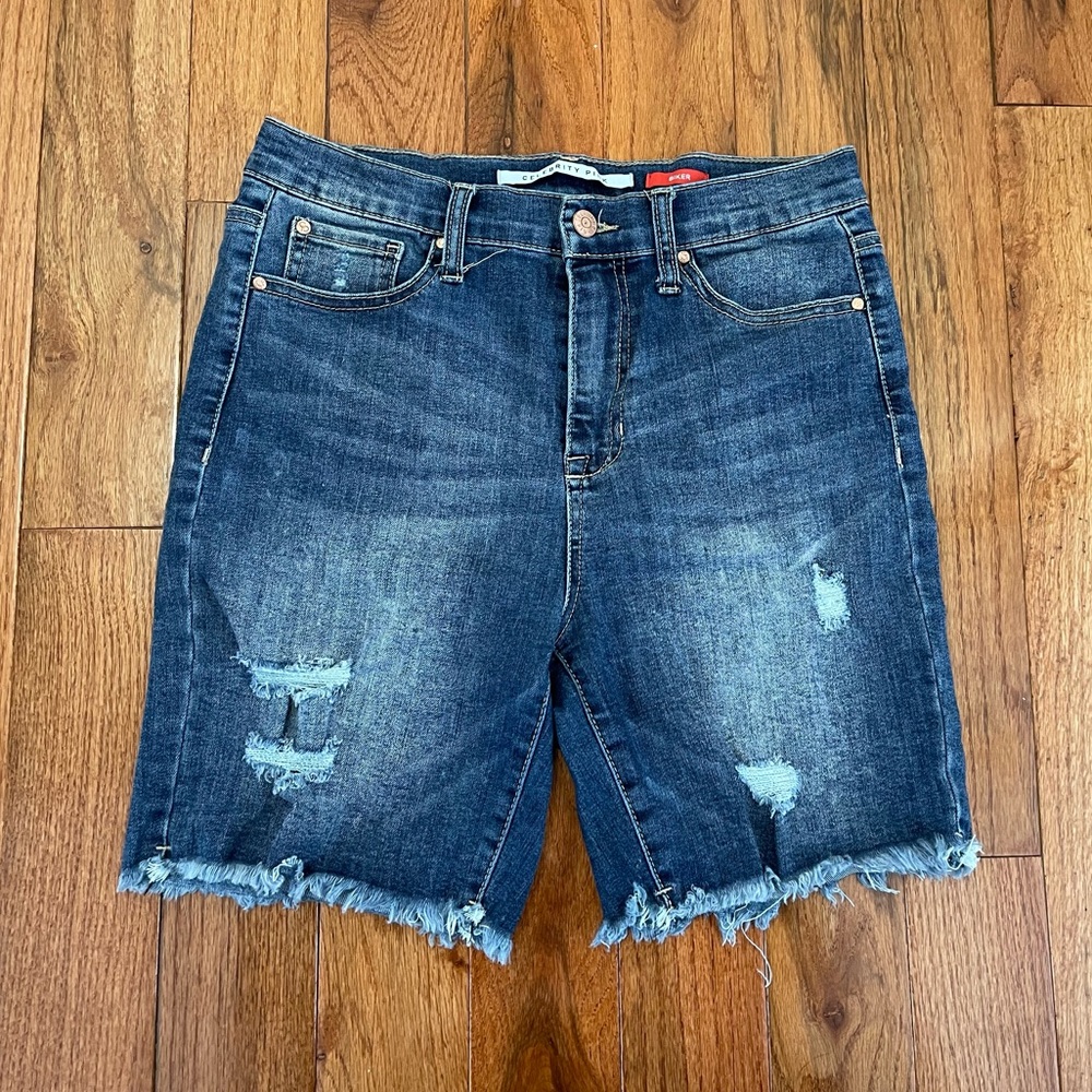 Celebrity Pink Biker Jean Shorts 7/28
